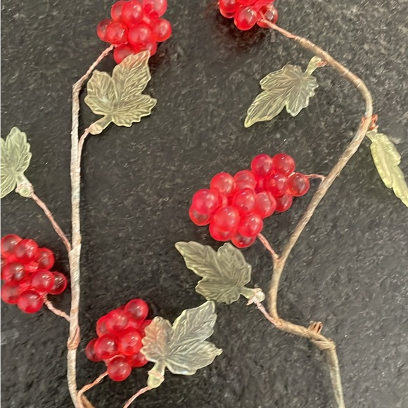 Vintage Christmas Red Berries and Leaves Garland Pieces - Picture 2 of 12